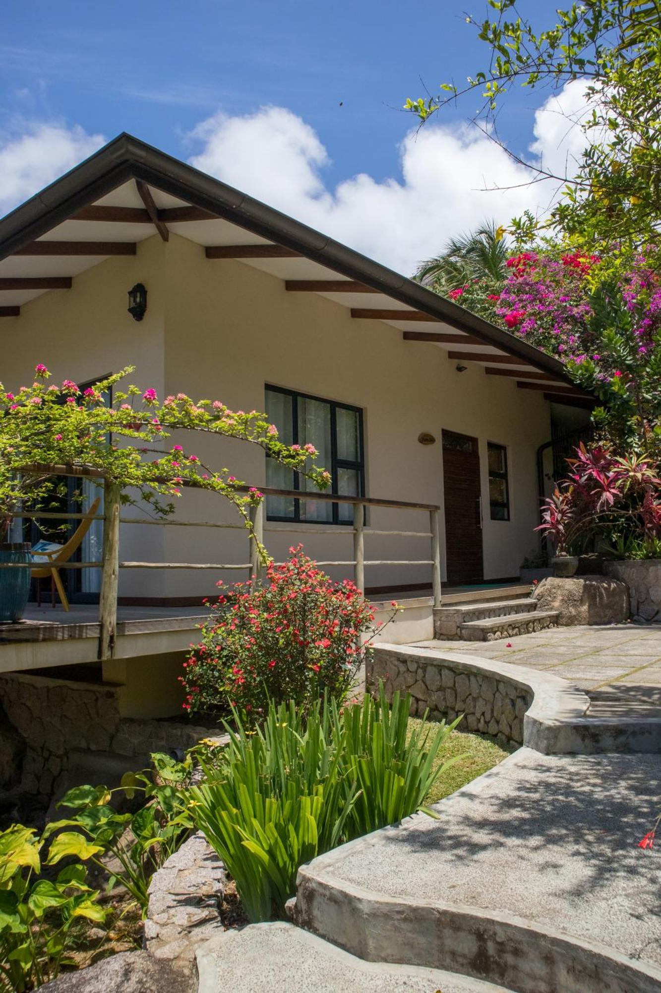 Domaine Desaubin Luxury Villas Takamaka Bagian luar foto