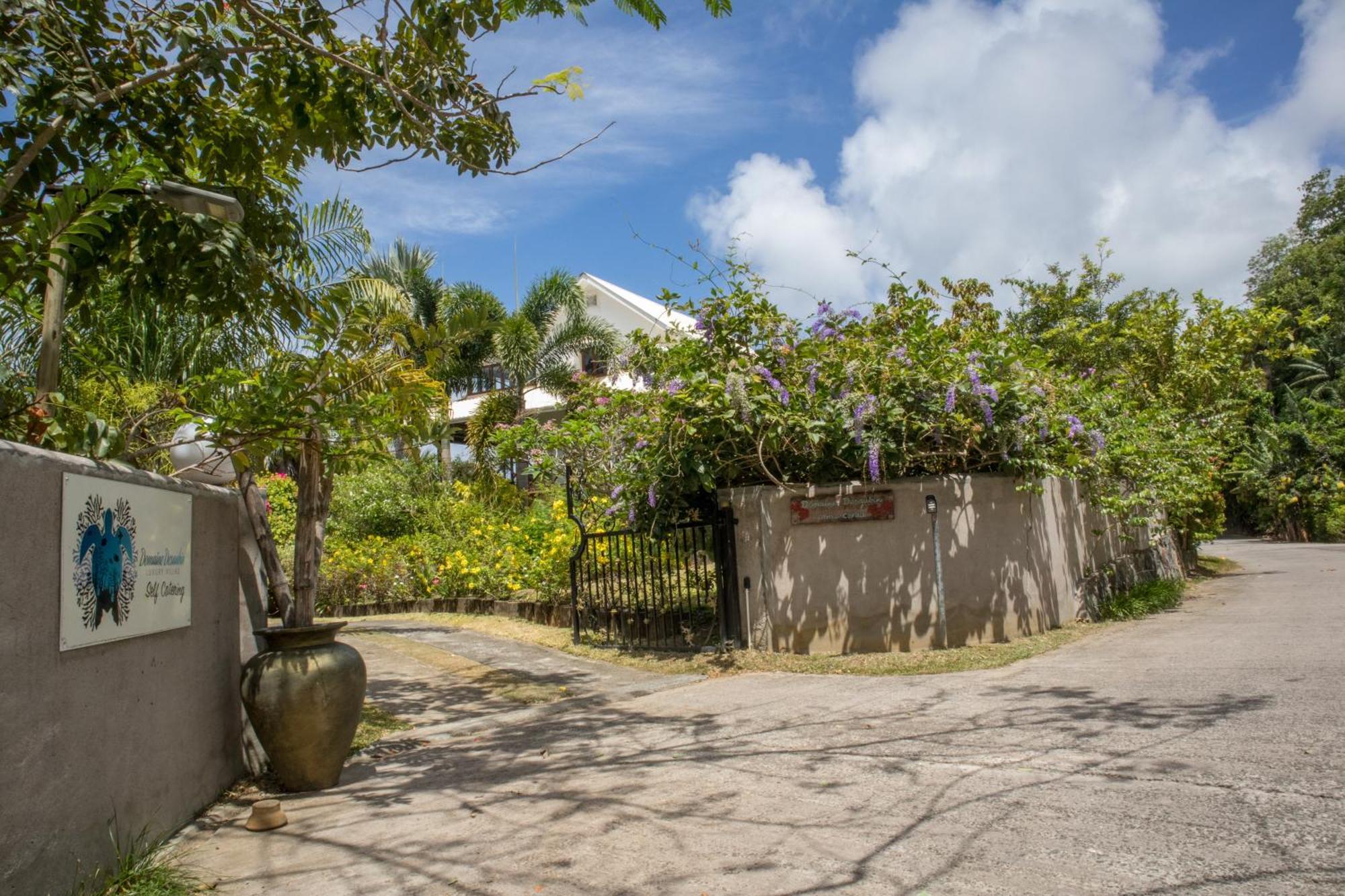 Domaine Desaubin Luxury Villas Takamaka Bagian luar foto