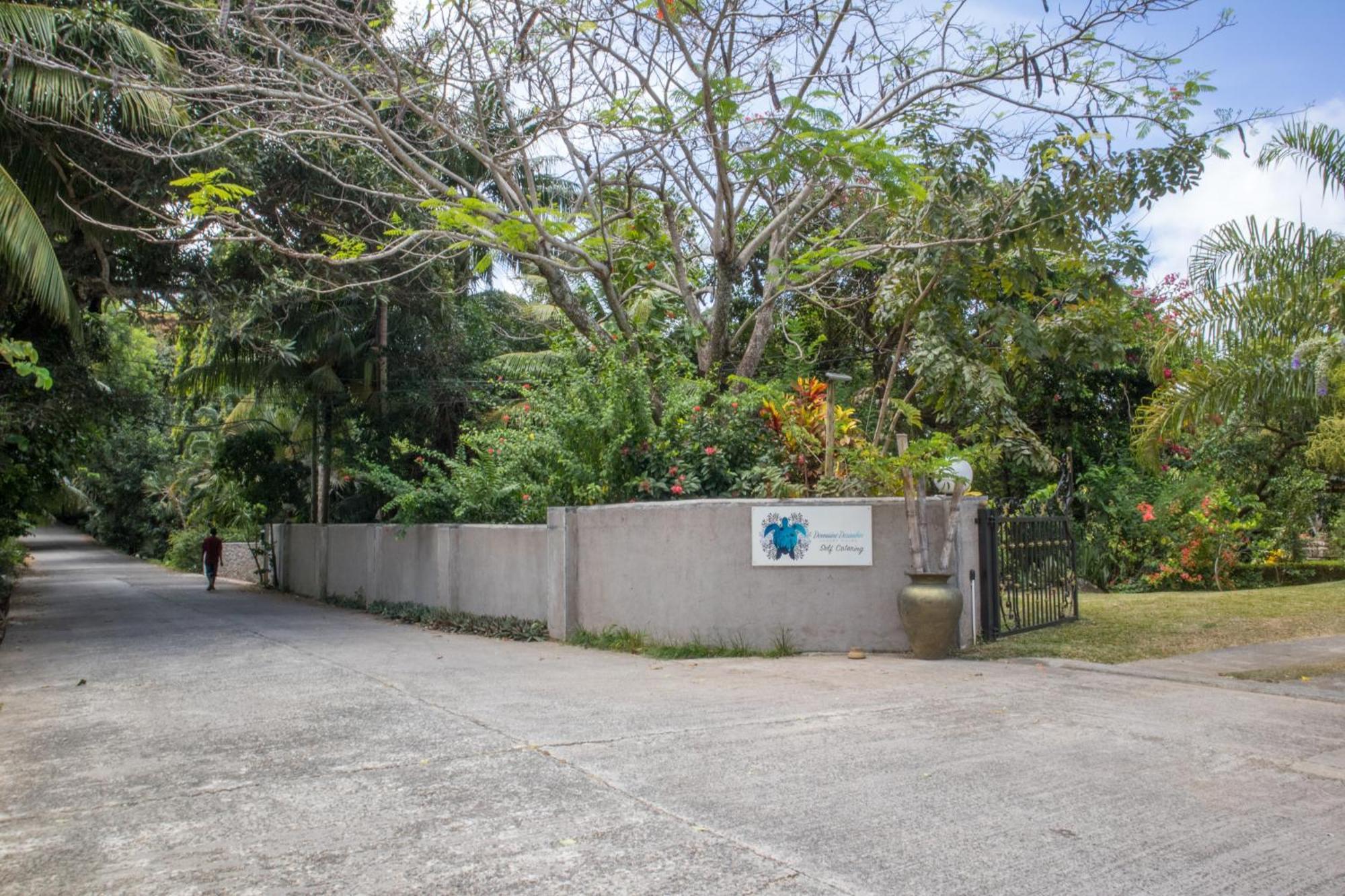 Domaine Desaubin Luxury Villas Takamaka Bagian luar foto