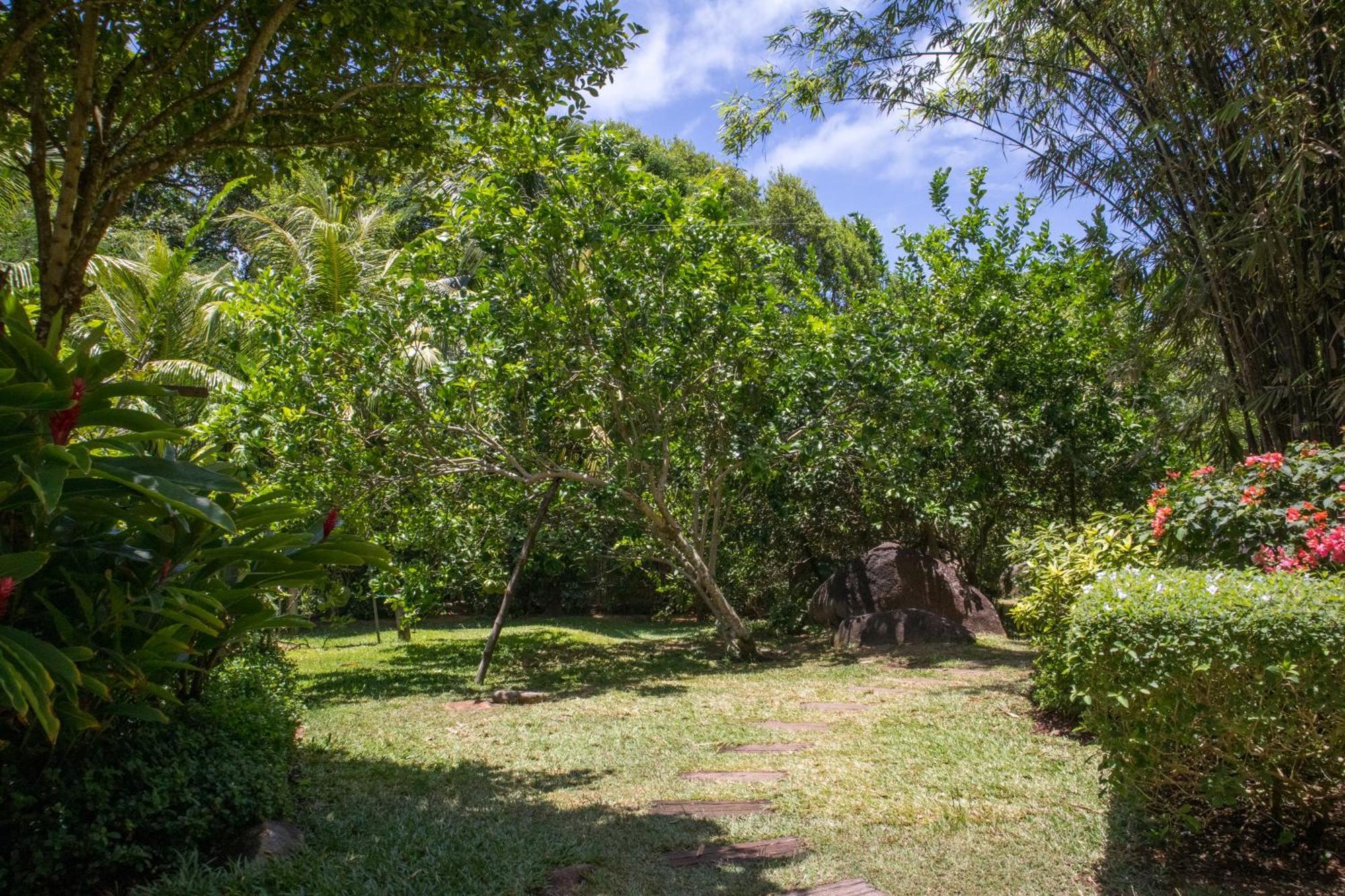 Domaine Desaubin Luxury Villas Takamaka Bagian luar foto