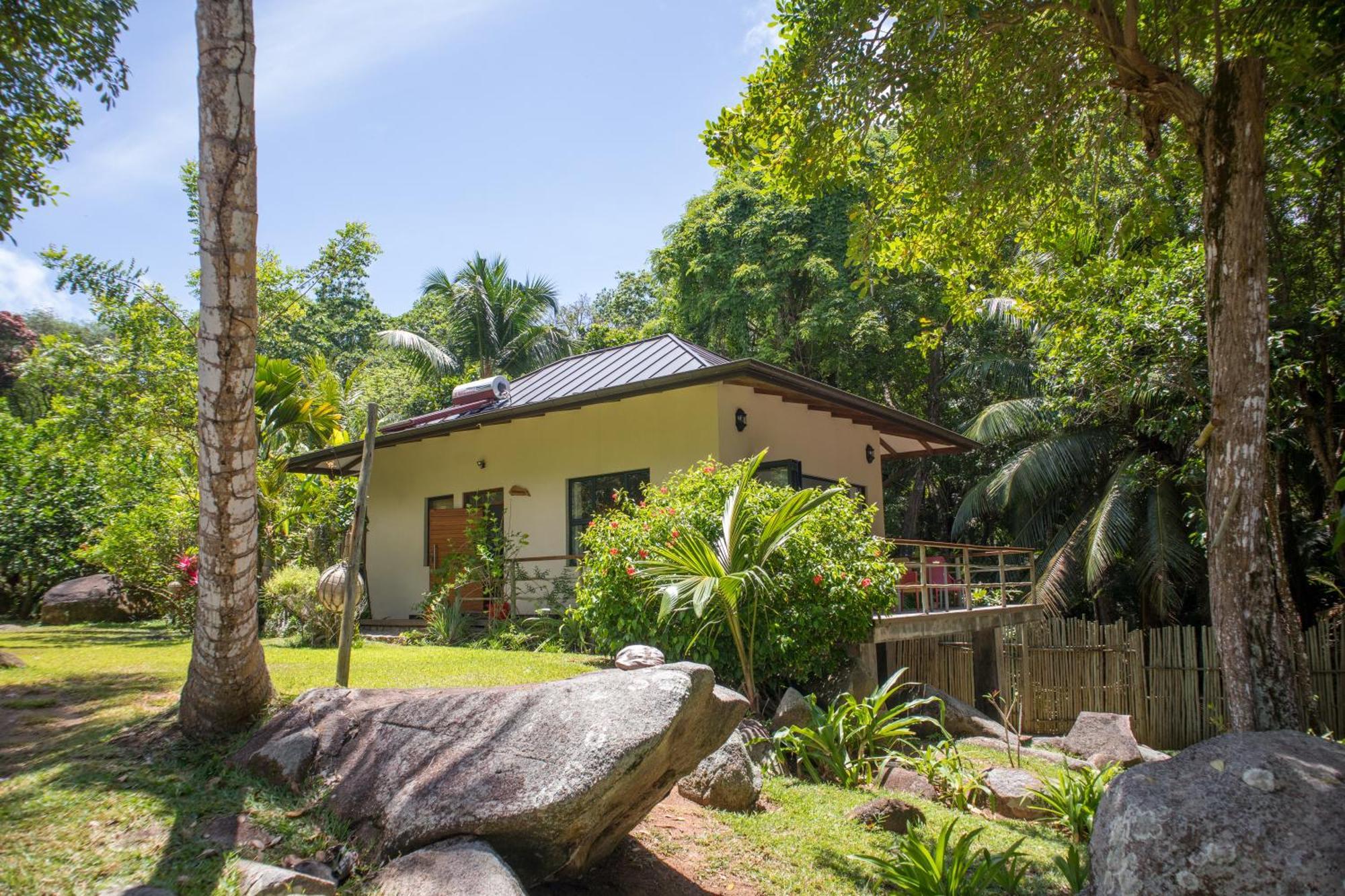 Domaine Desaubin Luxury Villas Takamaka Bagian luar foto