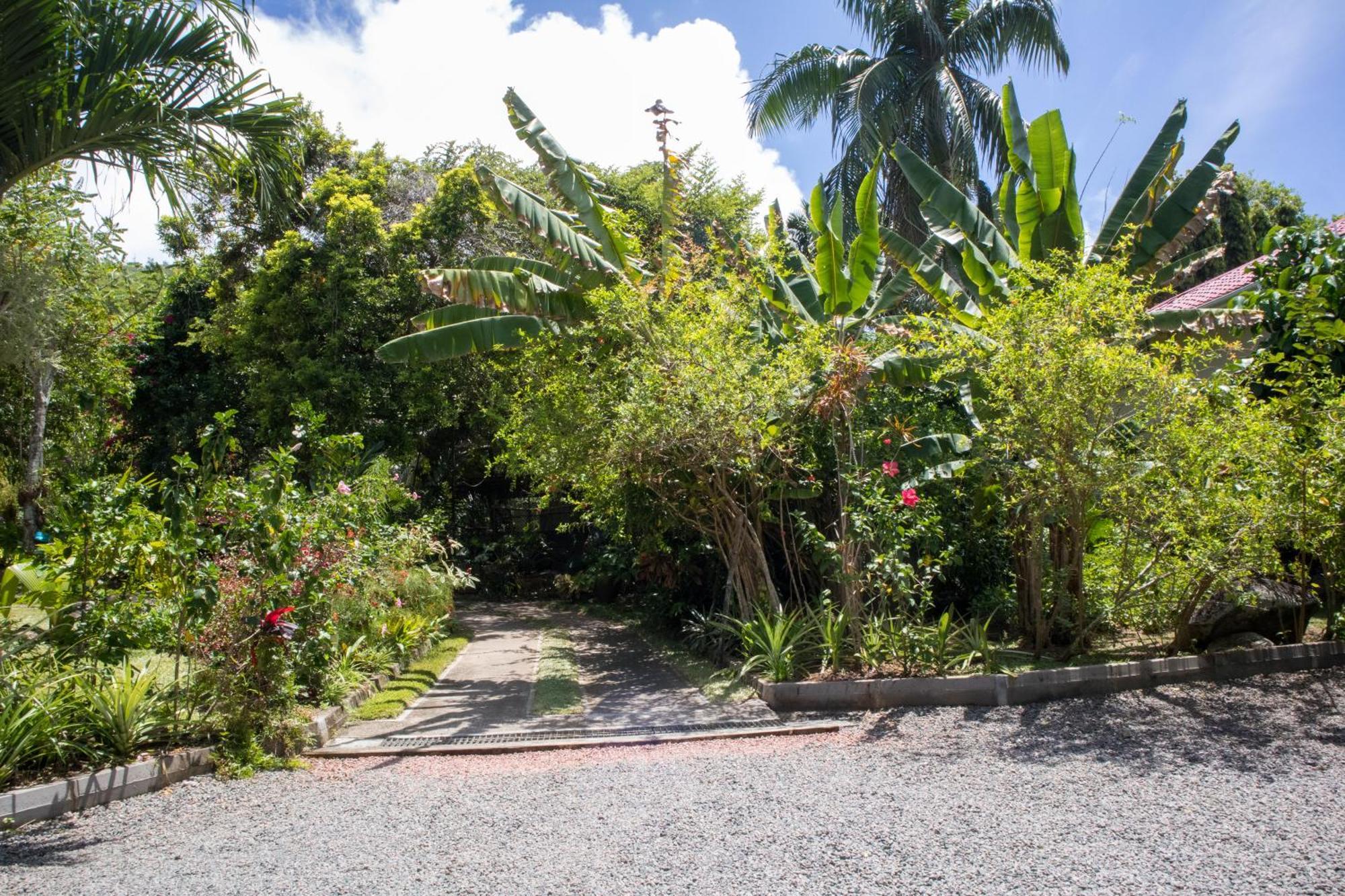 Domaine Desaubin Luxury Villas Takamaka Bagian luar foto