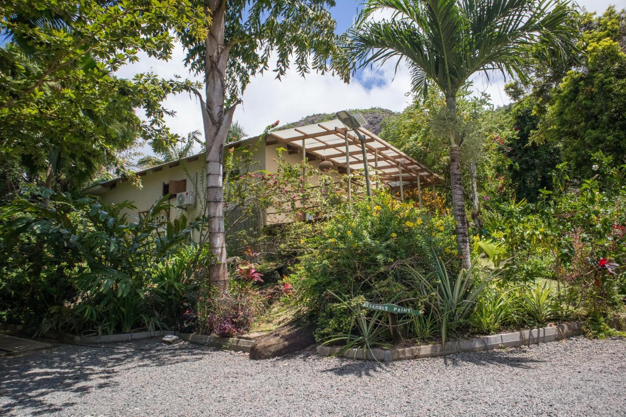 Domaine Desaubin Luxury Villas Takamaka Bagian luar foto