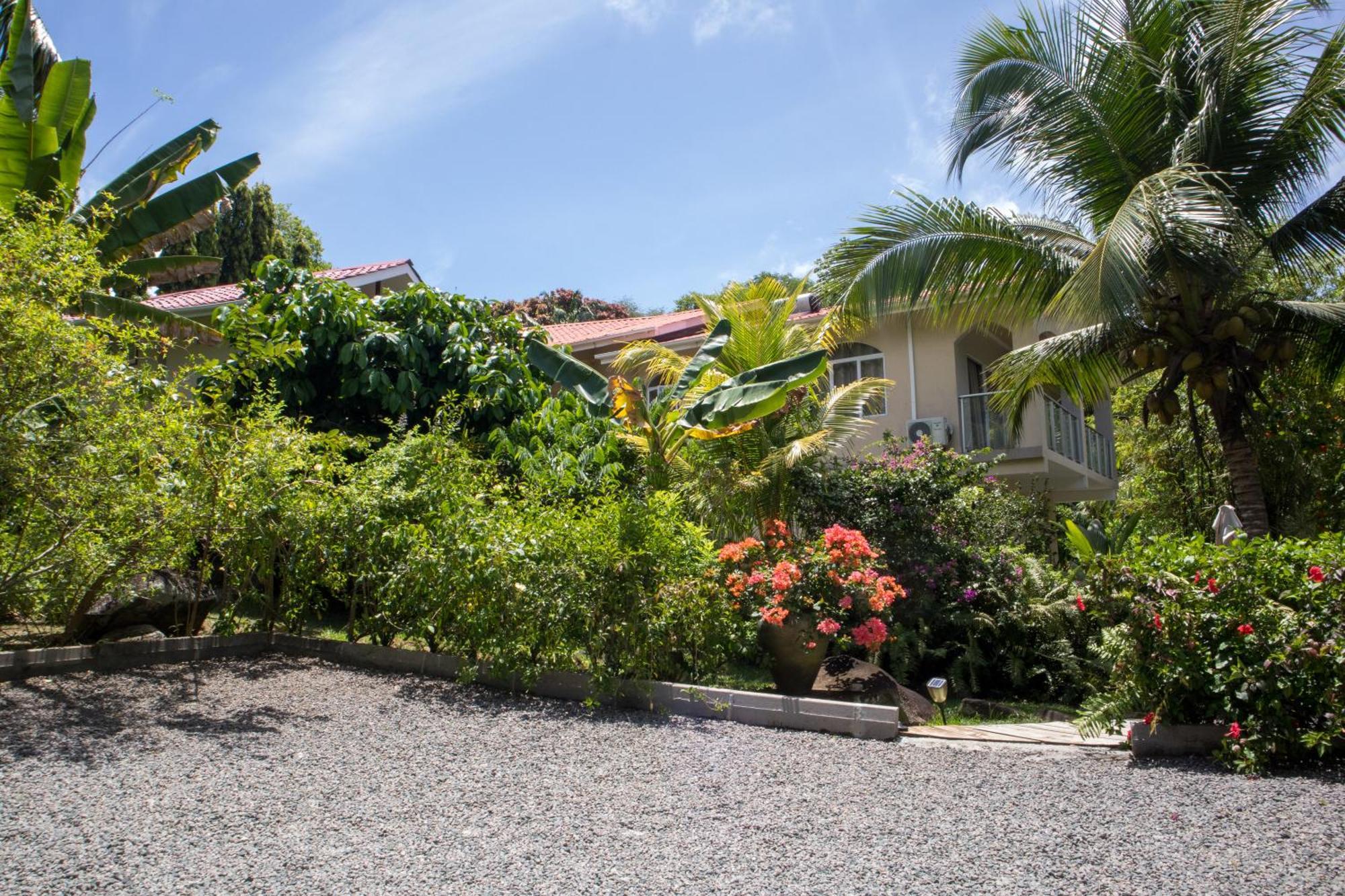 Domaine Desaubin Luxury Villas Takamaka Bagian luar foto