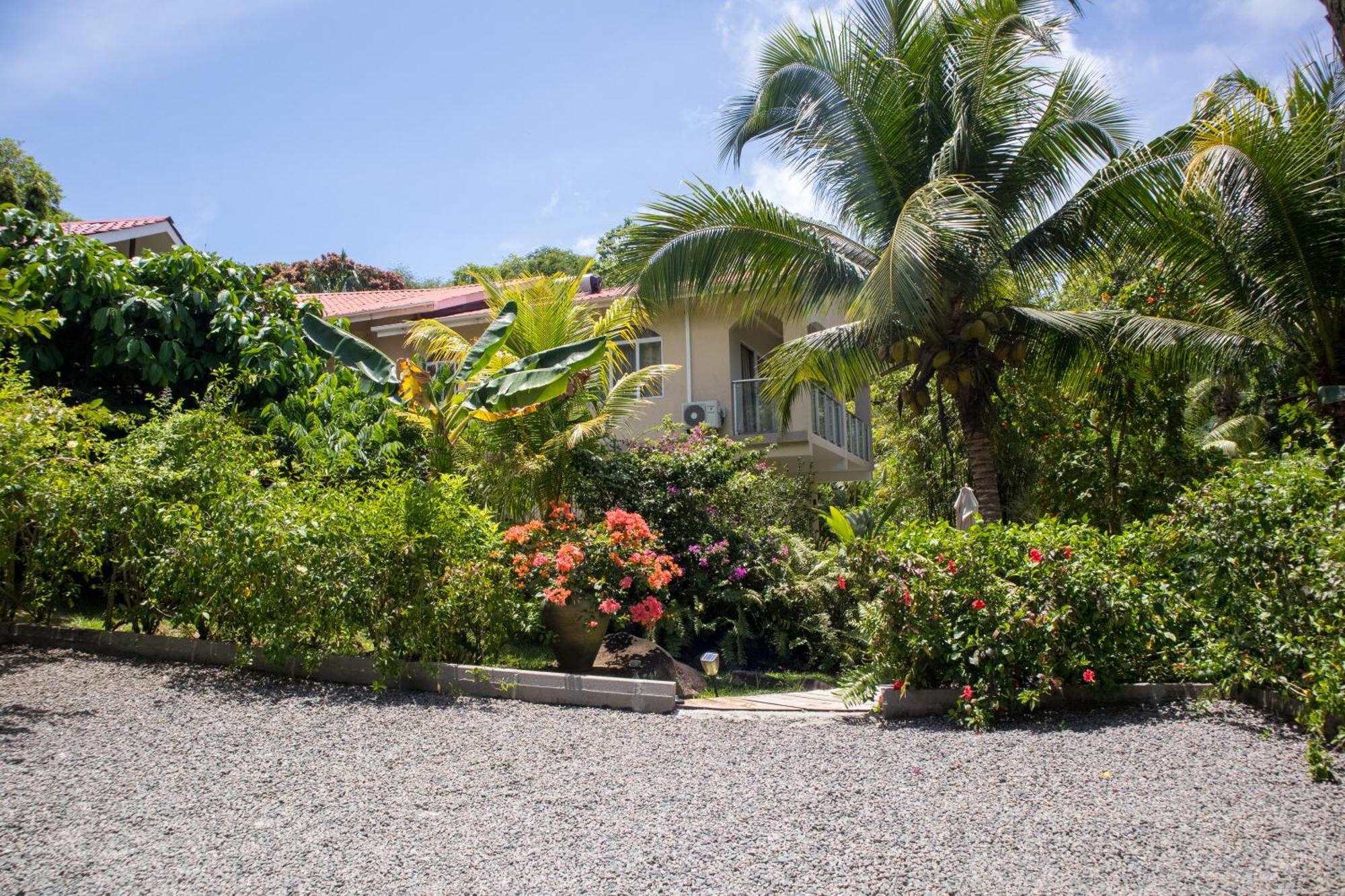 Domaine Desaubin Luxury Villas Takamaka Bagian luar foto